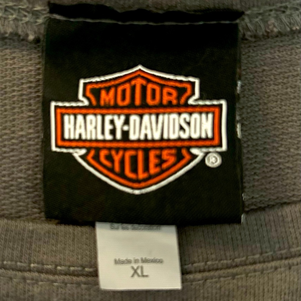 Harley Davidson Long Sleeve “Bling-y” Shirt (XL) - Picture 5 of 6